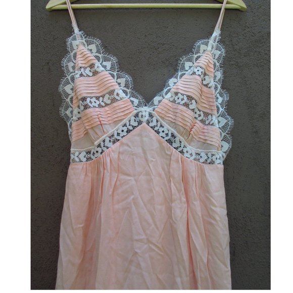 NEW FOR LOVE & LEMONS SOFT PINK LOVEBIRD MAXI DRESS SIZE XS - Picture 3 of 11